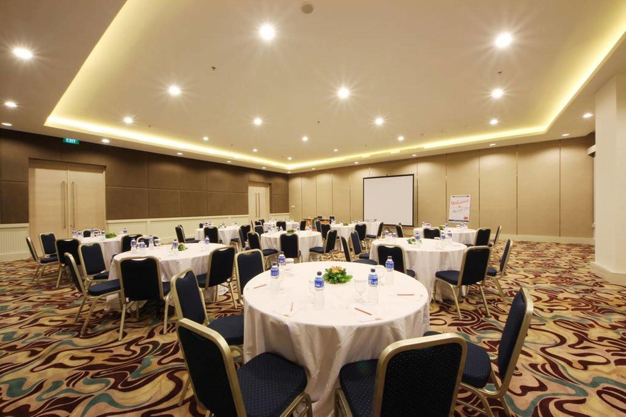 בנדונג Pop! Hotel Festival Citylink מראה חיצוני תמונה