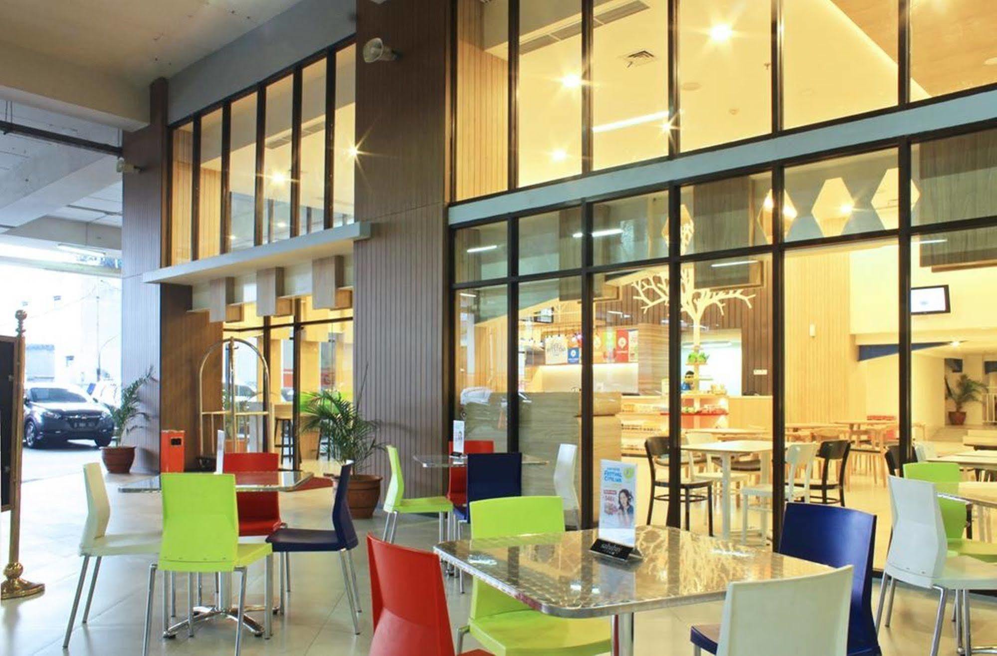 בנדונג Pop! Hotel Festival Citylink מראה חיצוני תמונה